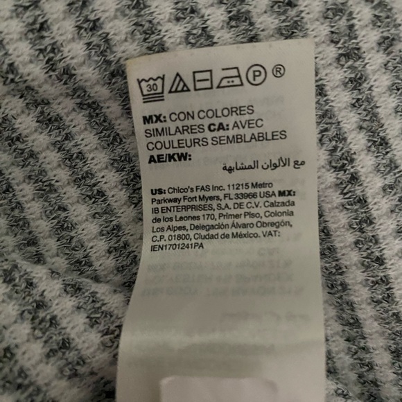 Chicos Zenergy Waffle Knit Tank Gray White Stripe Size 1P (8P/10P-M) - Picture 7 of 7